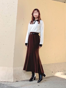 「GRL（グレイル）のハイウエストマーメイドツイルスカート（スカート）」を使った、ねこさん（レディース・158cm）の秋コーディネート