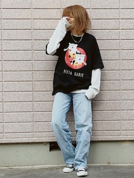 「UNIQLO（ユニクロ）のハイライズワイドストレートジーンズ（デニムパンツ）」を使った、みちるさん（レディース・165cm）の春コーディネート