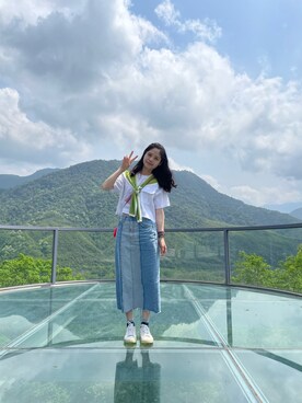 「VEJAS（ヴェジャス）のアイテム」を使った、芸宛さん（レディース・166cm）の春コーディネート