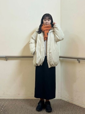 「冬の差し色コーデ」｜「アイテム（スウェット）」を使った、honokaさん（レディース・165cm）の冬コーディネート