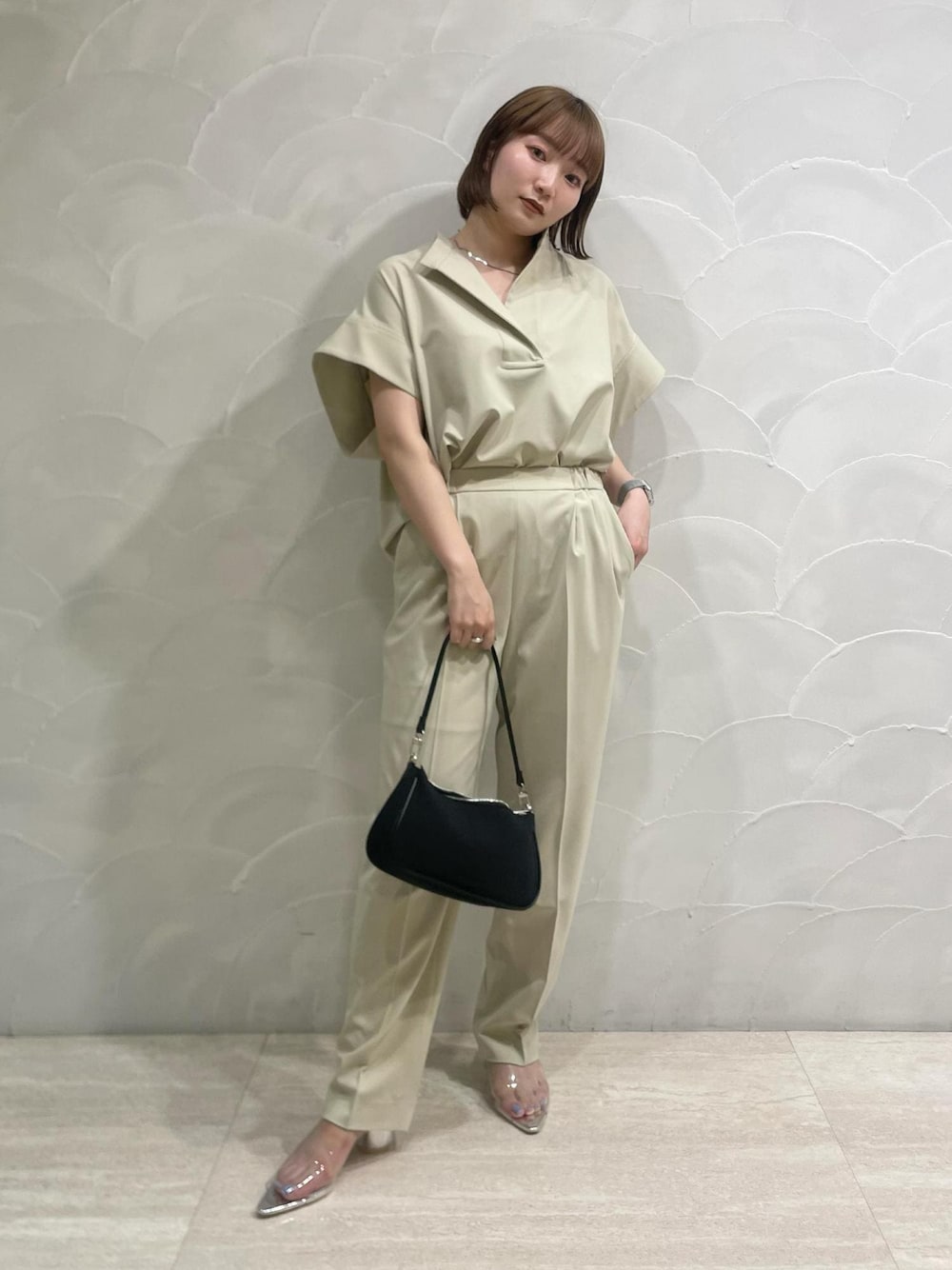 「ルミネ横浜、横浜ルミネ、横浜、ADAM ET ROPÉ、FEMME、SDGs、サステナブル、骨格ストレート、イエベ、ブルべ、きれいめ、フェミニン、オケージョン、パーティー、セットアップ」｜「ADAM ET ROPE'のネオプレンワンハンドルバッグ（ショルダーバッグ、ブラック系）」を使った、meigetsuさん（レディース・157cm）の夏コーディネートの1枚目の写真