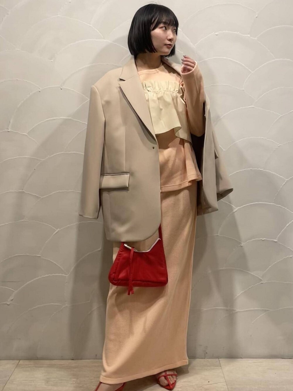 「オーバーサイズ、スカート、ADAM ET ROPÉ、FEMME、SDGs、サステナブル、骨格ストレート、イエベ、ブルべ、きれいめカジュアル、カジュアル、大人カジュアル、モード、セットアップ対応、春」｜「MILLERの【Miller for ADAM ET ROPE'】別注WAFFLE SKIRT（スカート、ピンク系）」を使った、meigetsuさん（レディース・157cm）の冬コーディネートの1枚目の写真