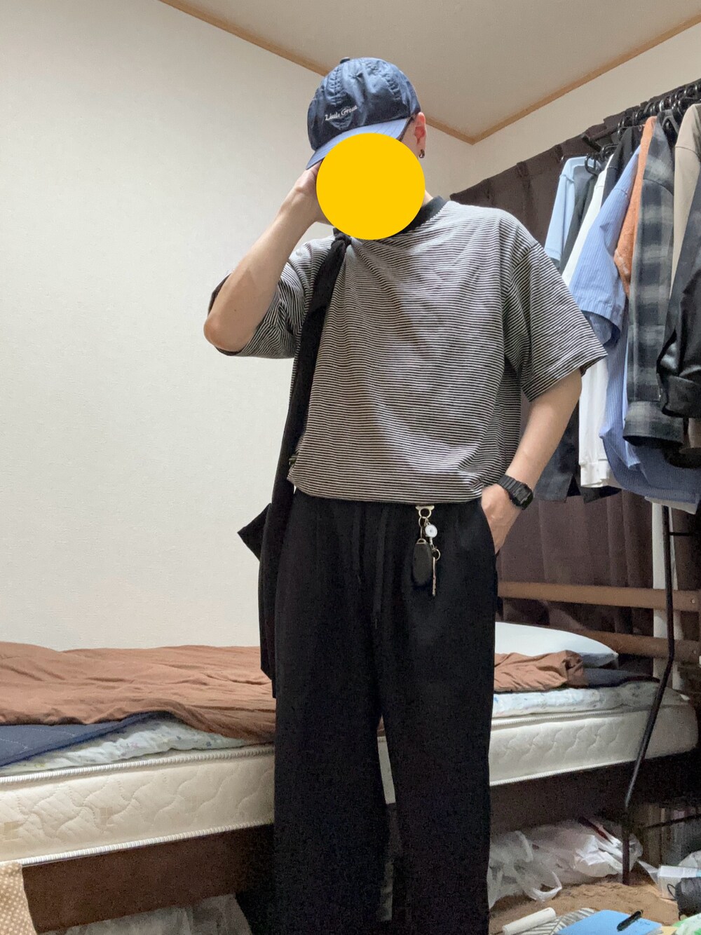 「メンズファッション、シンプルスタイル、着回しコーデ、キャップ、スラックス、シンプル、秋コーデ、低身長、低身長コーデ」｜「TACOMA FUJI RECORDSのアイテム（キャップ、ブルー系）」を使った、ギバンさん（メンズ・162cm）の秋コーディネートの1枚目の写真