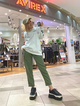 「AVIREX（アヴィレックス）のアイテム（その他）」を使った、REINA Üさん（レディース・163cm）の春コーディネート