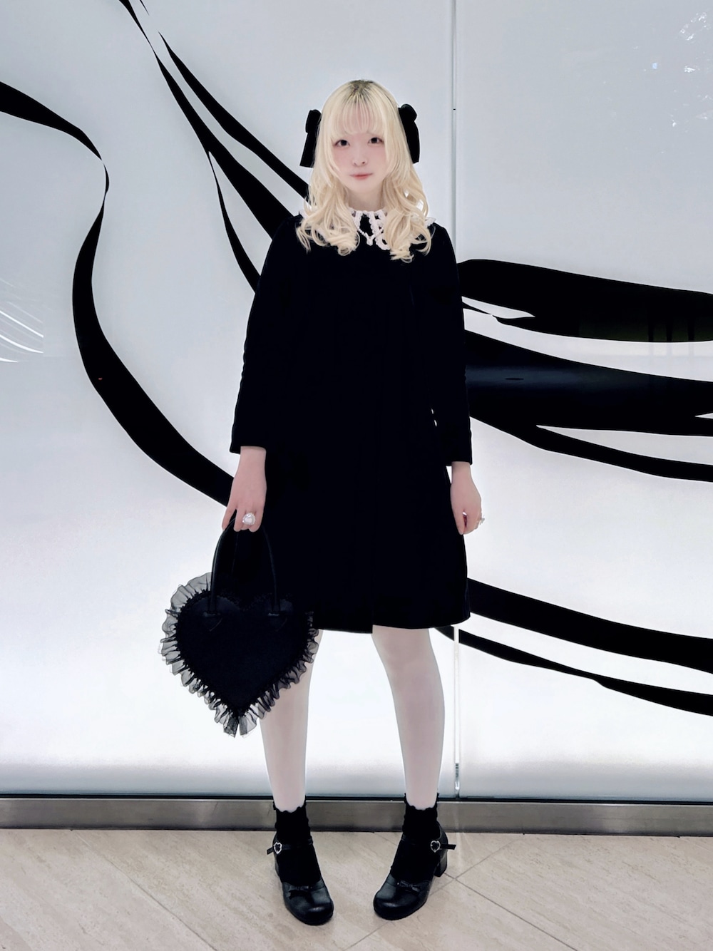 「Jane Marpleのアイテム（ワンピース/ドレス、ブラック系）」を使った、きなさん（レディース・164cm）の冬コーディネートの1枚目の写真