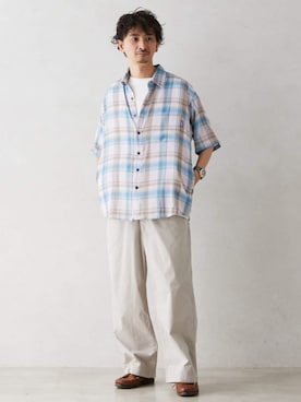 「アイテム（スラックス）」を使った、enoさん（メンズ・174cm）の夏コーディネート