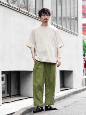 「オリーブ」｜「アイテム（サンダル）」を使った、enoさん（メンズ・174cm）の春コーディネート