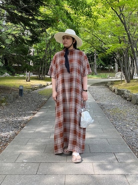 「アイテム（ハット）」を使った、SATOMIさん（レディース・158cm）の秋コーディネート