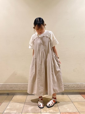 えりさんの「お花とつぼみの刺繍付け襟」を使ったコーディネート