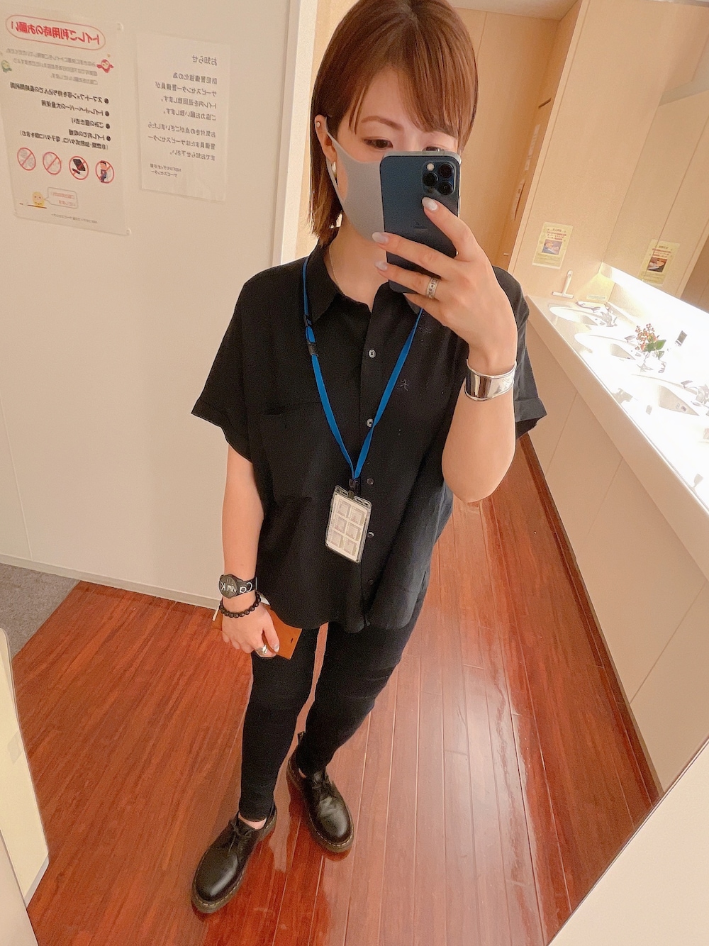 「シンプルコーデ、今日のコーデ、シャツスタイル、ボーイッシュ、低身長コーデ、ドクターマーチン、Dr.Martens、リーバイス、プチプラ、ブラックコーデ」｜Natsumiさん（レディース・155cm）の夏コーディネートの1枚目の写真