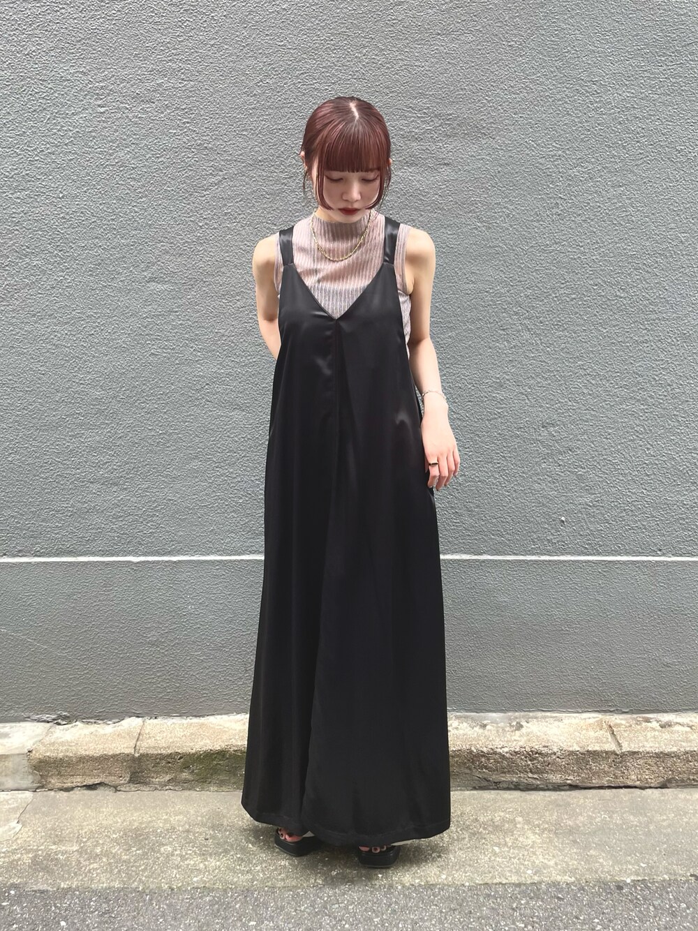 サテンバッククロスキャミワンピース(セット対応)を使った人気