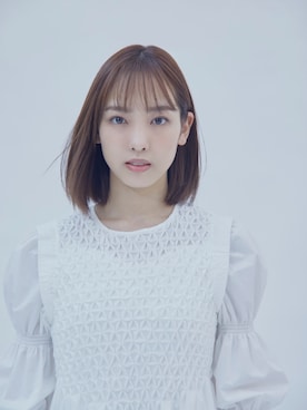 「LILY BROWN（リリーブラウン）のアイテム（ワンピース/ドレス）」を使った、飯窪春菜さん（レディース・162cm）の春コーディネート