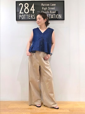 「NAVYNAVY(ネイビーネイビー)の【ユーティリティ】COOL MAX(R)接触冷感デニムセットアップ ブラウス(Shirts、ブルー系)」を使った、kim_kim___nbbさん(レディース・154cm)の夏コーディネート
