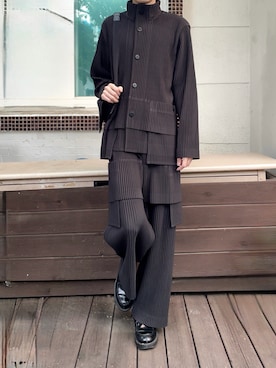 HOMME PLISSE ISSEY MIYAKEのカーゴパンツを使った人気ファッション