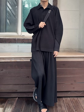 HOMME PLISSE ISSEY MIYAKEのポロシャツを使った人気ファッション