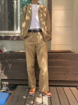 「AURALEE（オーラリー）のアイテム（パンツ）」を使った、BUMSさん（メンズ・180cm）の夏コーディネート
