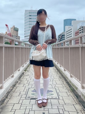 「アイテム（シュシュ、ホワイト系）」を使った、陽立 ひとえさん（レディース・156cm）の秋コーディネート