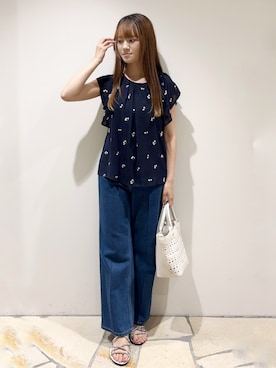 「index（インデックス）の2wayフリルリボン刺繍ブラウス【洗濯機OK／イージーアイロン】（シャツ/ブラウス、ブルー系）」を使った、miaさん（レディース・155cm）の夏コーディネート
