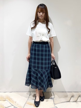「index（インデックス）の【UV】フラワープリントTシャツ≪洗濯機OK／接触冷感≫（Tシャツ/カットソー、ホワイト系）」を使った、miaさん（レディース・155cm）の夏コーディネート
