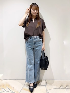 「index（インデックス）の【接触冷感／吸水速乾】タックスキッパーブラウス《防シワ／イージーアイロン／洗濯機OK／9col》（シャツ/ブラウス、ブラウン系）」を使った、miaさん（レディース・155cm）の夏コーディネート