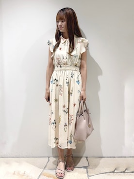 「index（インデックス）のボタニカルフレアワンピース【洗濯機OK】（ワンピース、ベージュ系）」を使った、miaさん（レディース・155cm）の夏コーディネート