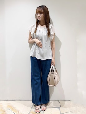 「index（インデックス）の2wayフリルリボン刺繍ブラウス【洗濯機OK／イージーアイロン】（シャツ/ブラウス、ベージュ系）」を使った、miaさん（レディース・155cm）の夏コーディネート
