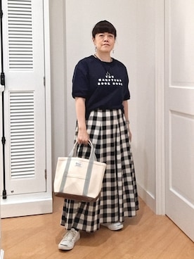 「Dessin（デッサン）の【洗える】フロッキーロゴ裏毛プルオーバー（Tシャツ/カットソー、ブルー系）」を使った、aiさん（レディース・147cm）の春コーディネート