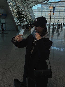 「アイテム（ノーカラーコート）」を使った、iamrryooさん（レディース・163cm）の春コーディネート