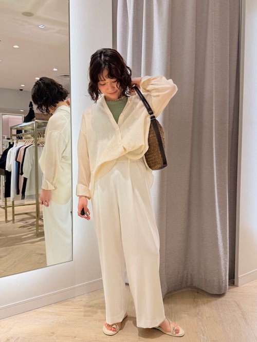 トラント⭐︎NOLLEY'S sophi ベージュワイドパンツ飯豊まりえさん NOLLEY'S Sophiのパンツを使ったコーディネート(ZOZOTOWN Yahoo!店