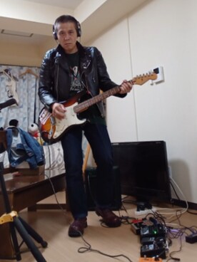 「Levi's（リーバイス）のアイテム（デニムパンツ、ブルー系）」を使った、zerosaravanaさん（メンズ・173cm）の秋コーディネート