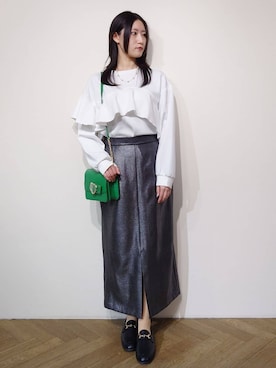 「OPAQUE.CLIP（オペークドットクリップ）のフリルアシメトップス【洗濯機洗い可】（Tシャツ/カットソー、ホワイト系）」を使った、Uさん（レディース・155cm）の春コーディネート