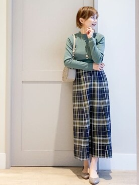 「アイテム（その他シューズ、グレー系）」を使った、yamakoさん（レディース・154cm）の秋コーディネート