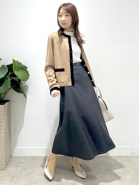 「アイテム（タンクトップ、ベージュ系）」を使った、Miwaさん（レディース・155cm）の秋コーディネート