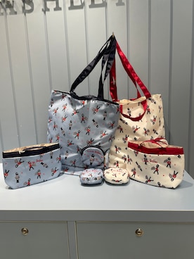 「LAURA ASHLEY（ローラアシュレイ）の【撥水加工/ボトルホルダー付き】バッグ イン バッグ ヴィンテージソルジャー柄（ポーチ、ホワイト系）」を使った、rie⭐︎さん（レディース・153cm）の夏コーディネート