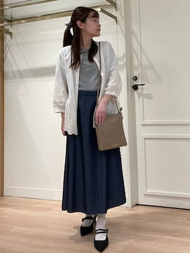 「LAURA ASHLEY（ローラアシュレイ）の【羽織に使える／コットン100％】キャンブリックカットワークブラウス（シャツ/ブラウス、ホワイト系）」を使った、rie⭐︎さん（レディース・153cm）の春コーディネート