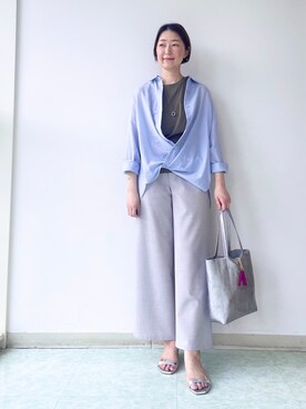 「UNTITLED（アンタイトル）の【シアー/洗える/前開きボタン】カシュクールデザインシャツ（シャツ/ブラウス、ブルー系）」を使った、aliceさん（レディース・166cm）の春コーディネート