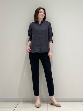 「INDIVI（インディヴィ）の【接触冷感／2WAY】カシュクールリネンシャツ（シャツ/ブラウス、グレー系）」を使った、T.Kさん（レディース・171cm）の春コーディネート