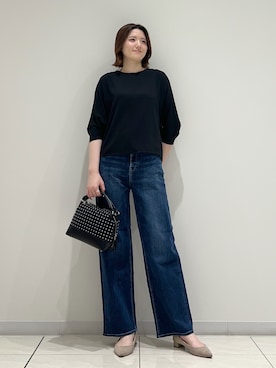 「INDIVI（インディヴィ）の【さらに軽く軽快！／着る日傘】ドルマントップス（シャツ/ブラウス、ブラック系）」を使った、T.Kさん（レディース・171cm）の夏コーディネート