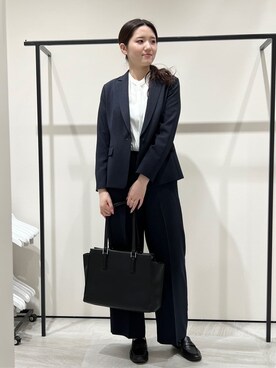 「アイテム（スーツパンツ）」を使った、T.Kさん（レディース・171cm）の秋コーディネート