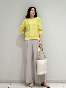 「INDIVI（インディヴィ）の【洗える／キレイ色】体型カバー無縫製ニット（ニット/セーター、イエロー系）」を使った、T.Kさん（レディース・171cm）の春コーディネート