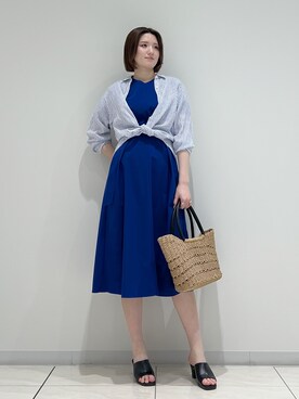 「INDIVI（インディヴィ）の【撥水／UVケア／SETUP可能】軽量ベルト付きAラインワンピース（ワンピース、ブルー系）」を使った、T.Kさん（レディース・171cm）の春コーディネート