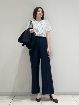 「INDIVI（インディヴィ）の【洗える／UVケア】ストライプ柄＆無地 ボウタイ風 半袖ブラウス（シャツ/ブラウス、ホワイト系）」を使った、T.Kさん（レディース・171cm）の夏コーディネート