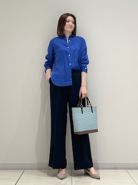 「INDIVI（インディヴィ）の【接触冷感／2WAY】カシュクールリネンシャツ（シャツ/ブラウス、ブルー系）」を使った、T.Kさん（レディース・171cm）の春コーディネート