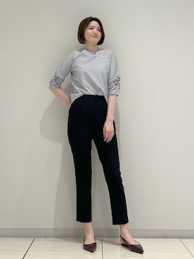 「INDIVI（インディヴィ）の【撥水／UVケア】ねじり袖サッカートップス（Tシャツ/カットソー、ブルー系）」を使った、T.Kさん（レディース・171cm）の夏コーディネート