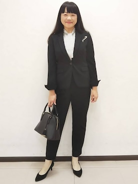 「レディーススーツ」｜ともさん（レディース・165cm）の冬コーディネート