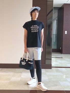 「adabat（アダバット）の【吸水速乾】UVメッセージロゴモックT（Tシャツ/カットソー、ブルー系）」を使った、サンタクさん（レディース・164cm）の夏コーディネート
