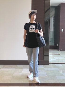 「adabat（アダバット）の接触冷感/抗菌防臭/消臭 アイスクリアコットンチュニックT（Tシャツ/カットソー、ブラック系）」を使った、サンタクさん（レディース・164cm）の春コーディネート