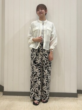 「INDIVI（インディヴィ）の【汗ジミ防止／接触冷感】裾レースドルマンTシャツ（Tシャツ/カットソー、グレー系）」を使った、ちひさん（レディース・162cm）の夏コーディネート