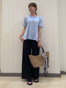 「INDIVI（インディヴィ）の【バックシャン】異素材ドッキングプルオーバー（Tシャツ/カットソー、ブルー系）」を使った、ちひさん（レディース・162cm）の夏コーディネート