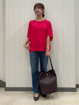 「INDIVI（インディヴィ）の【褒められデニム】スリムストレート デニムパンツ（デニムパンツ、ブルー系）」を使った、ちひさん（レディース・162cm）の夏コーディネート